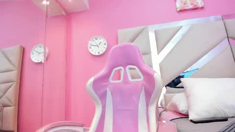 Snapshot of luna_hix chatting on 05.01.26 luna_hix online show from 05.01.26