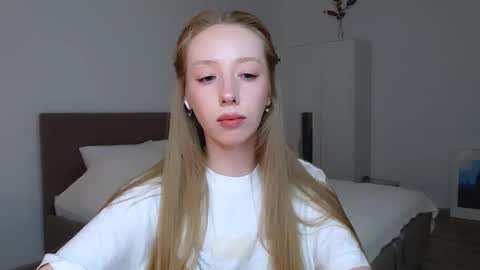 Luna online show from 02.19.25