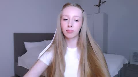 Luna online show from 11.22.25