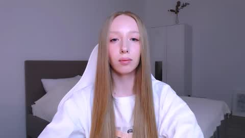 Luna online show from 12.16.25