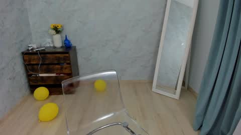 Snapshot of luna_laviolette chatting on 12.05.24 Luna LaViolette online show from 12.05.24