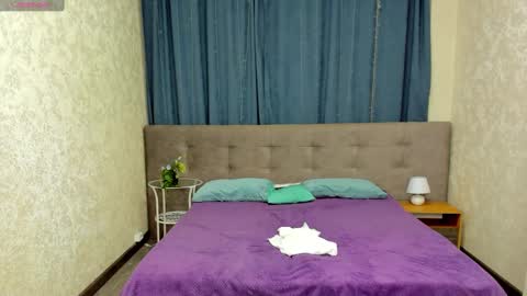 luna_lew1s online show from 02.21.25