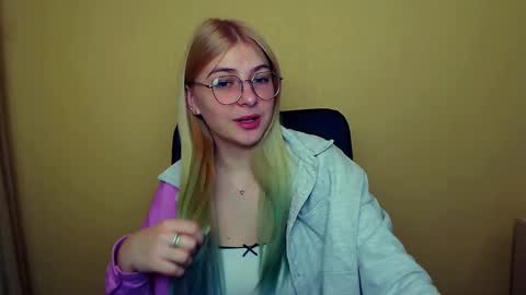 Luna online show from 01.21.25