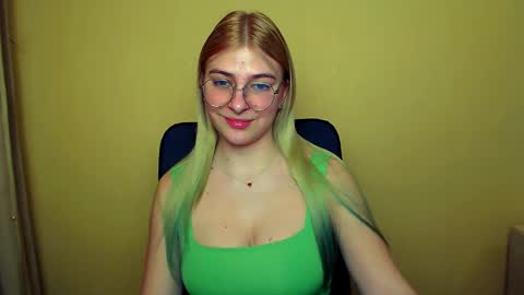 Luna online show from 01.23.25