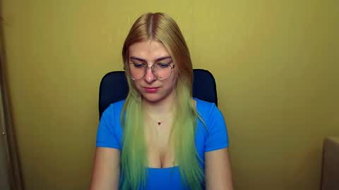 Luna online show from 01.25.25