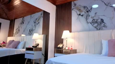 Snapshot of luna_star__18 chatting on 10.26.25 A M M Y online show from 10.26.25