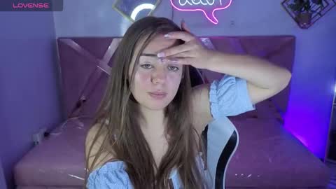 Live 1000pm 600am COLOMBIAN HOUR online show from 11.22.25