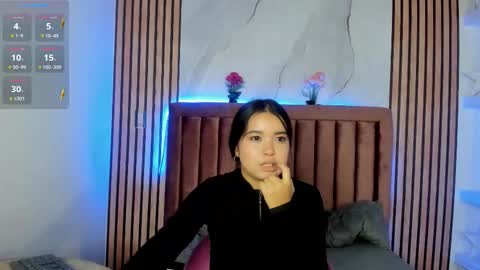 Luna  online show from 10.13.25