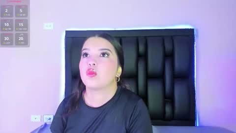 Luna  online show from 11.14.25