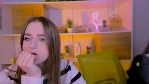 Snapshot of luna_tin chatting on 10.10.25 Luna online show from 10.10.25