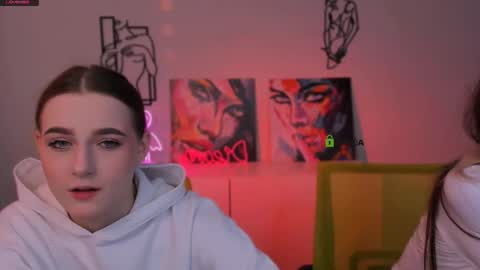 Snapshot of luna_tin chatting on 11.07.25 Luna online show from 11.07.25