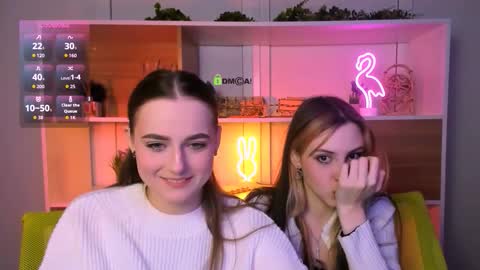 Snapshot of luna_tin chatting on 12.02.25 Luna online show from 12.02.25