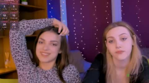 Snapshot of luna_tin chatting on 12.14.25 Luna online show from 12.14.25