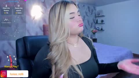 Snapshot of luna_volk chatting on 02.01.26 Luna online show from 02.01.26