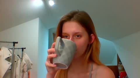 L U N A  online show from 12.02.24