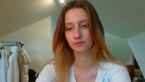 L U N A  online show from 01.03.25