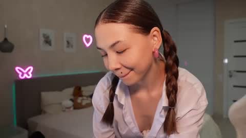 Snapshot of luna_yung chatting on 07.02.26 Sweet Luna online show from 07.02.26