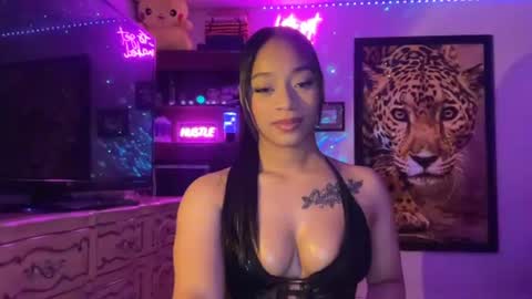 lunaa_11 online show from 06.12.26