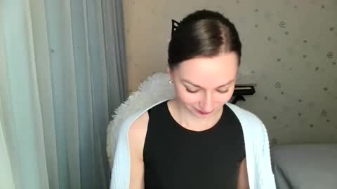 lunaa_bluee online show from 11.05.25