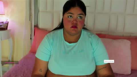 Snapshot of lunaablaze chatting on 11.08.25 lunaablaze online show from 11.08.25