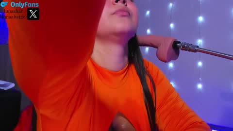 Luna Hatzel online show from 01.30.25