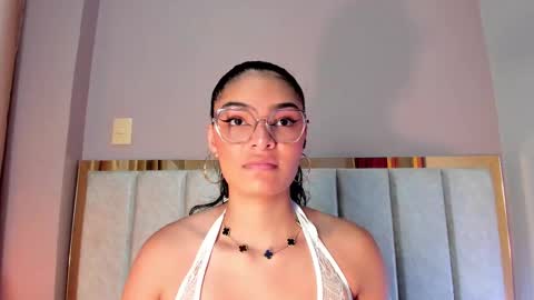 Snapshot of lunaaspen chatting on 11.10.25 Luna Aspen online show from 11.10.25