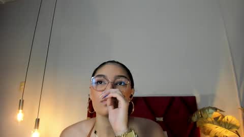 Snapshot of lunaaspen chatting on 11.26.25 Luna Aspen online show from 11.26.25