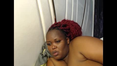 lunabloom01 online show from 01.06.26