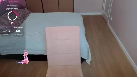 Snapshot of lunacurlys chatting on 02.20.26 lunacurlys online show from 02.20.26