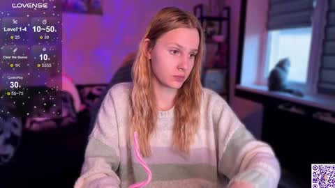 Snapshot of lunacyy chatting on 11.20.25 Britney online show from 11.20.25