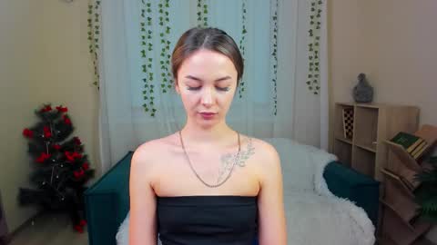 lunadairy1_ online show from 01.14.26