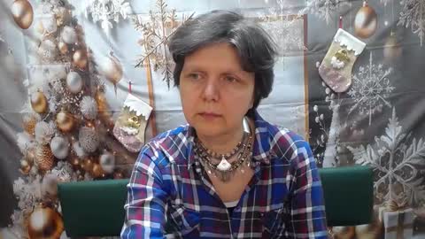 LunaDobra online show from 12.17.25