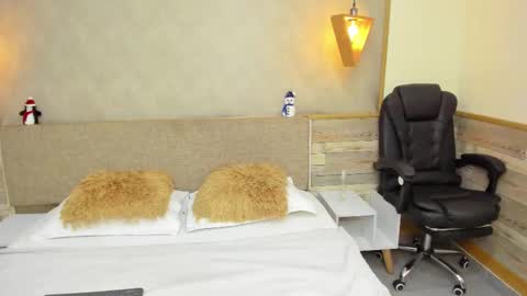 LUNA  online show from 12.05.25