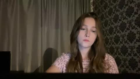 lunafeather online show from 06.15.26