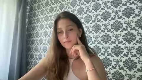 lunafeather online show from 06.17.26