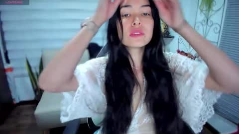 Luna online show from 12.15.25