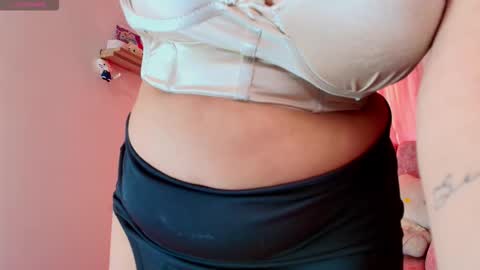 Scarleet online show from 10.30.25