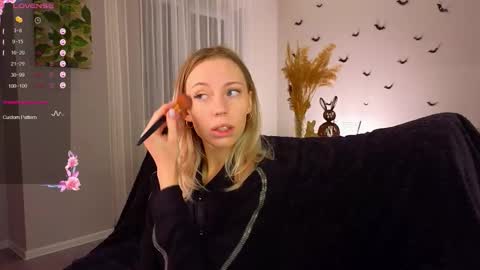 Kelly online show from 11.06.25