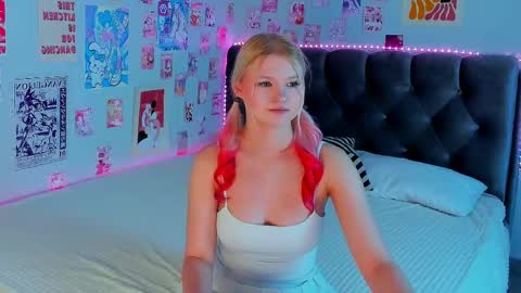 lunariafox online show from 05.30.26