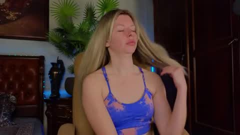 Luna Rishi online show from 05.01.26