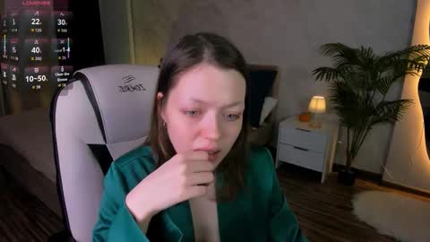 Lily online show from 11.11.25