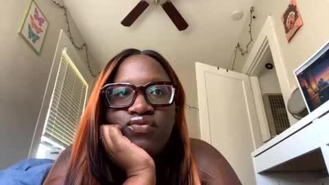 lunarnoelle online show from 03.17.26