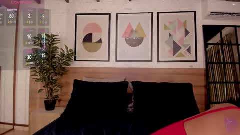 Luna Ruso  online show from 11.09.25