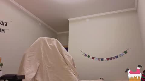 Snapshot of lunatale chatting on 12.23.25 Kate online show from 12.23.25