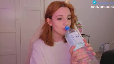 Snapshot of lunatale chatting on 02.27.26 Kate online show from 02.27.26