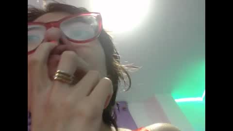 lunatraviesapiel online show from 03.18.26