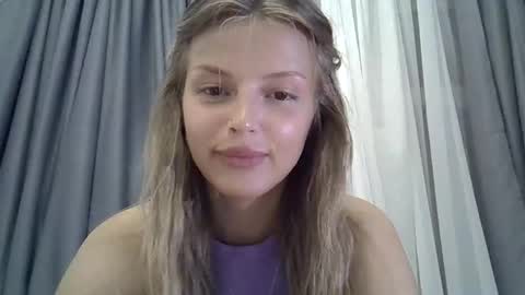 Luna  online show from 09.10.25