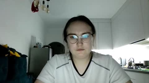 lunavelvet3 online show from 12.16.25