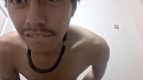 Snapshot of lunn10mcl chatting on 11.15.25 lunn10mcl online show from 11.15.25