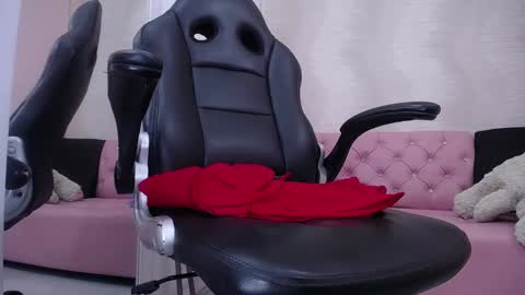 Katty   what ever do you want on my pv is for extra tokens minimi 250 tks ty u for understand online show from 03.05.25